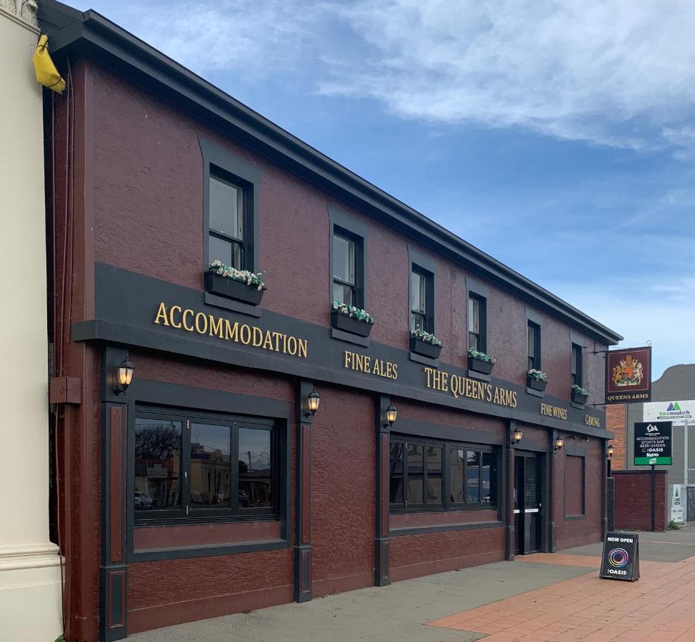 Queens Arms Hotel Longford Exterior foto